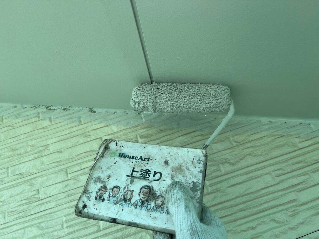 天井　上塗り