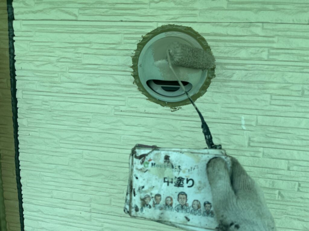 換気フード　中塗り