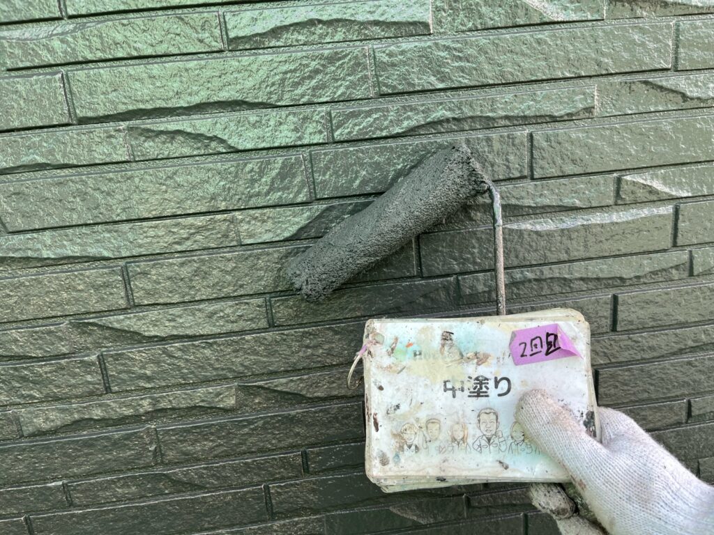 外壁中塗り2回目