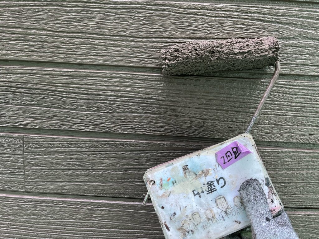 外壁色変え部中塗り
