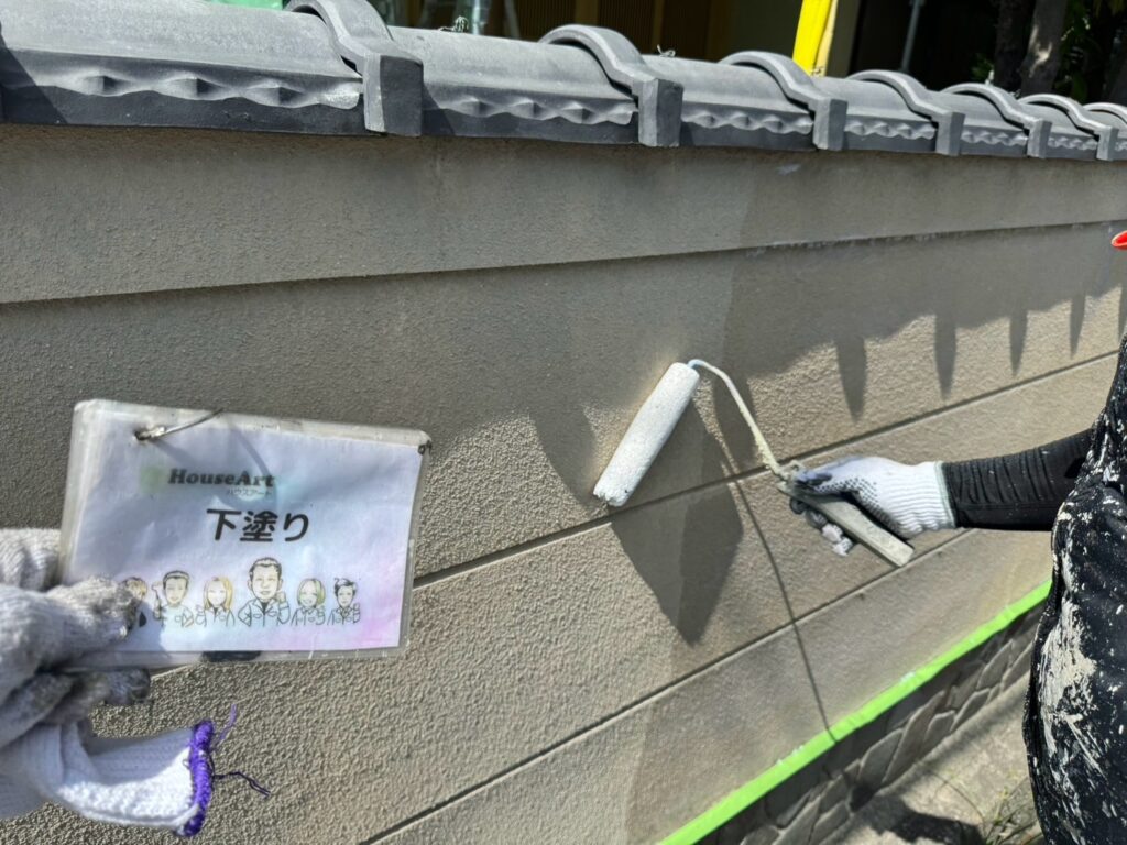 塀下塗り