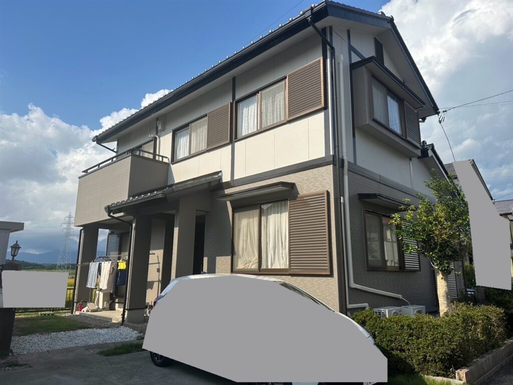 完成写真です
グレージュの色が優しい印象と落ち着きを醸し出しています