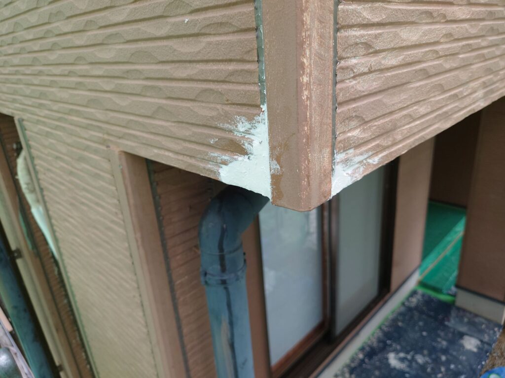 外壁　腐食補修