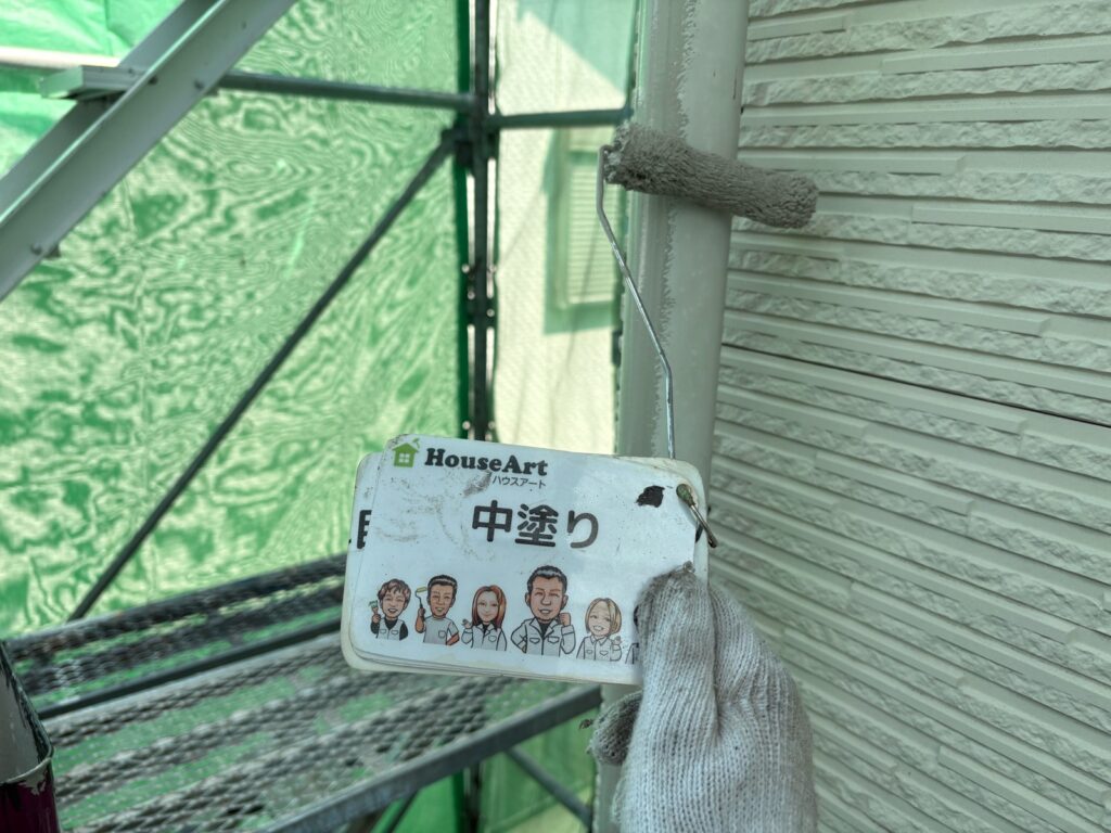 竪樋　中塗り