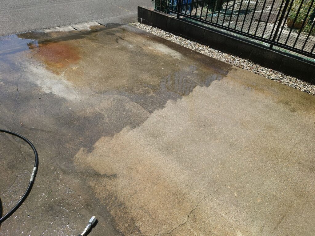 駐車場　高圧洗浄