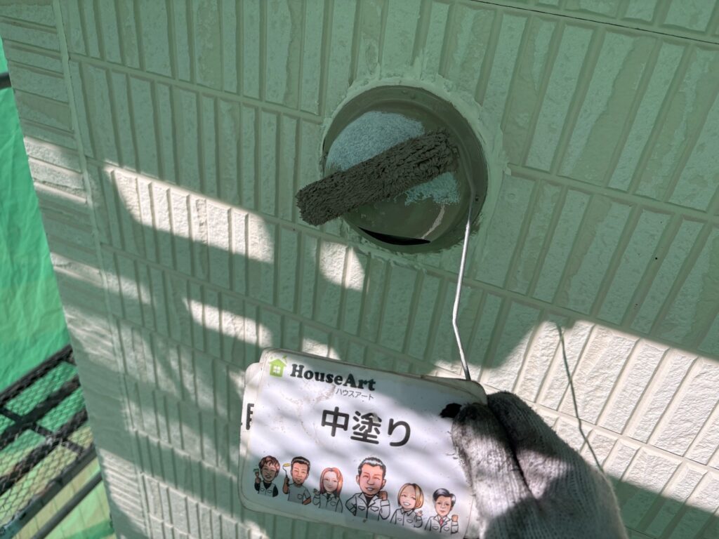 換気フード　中塗り