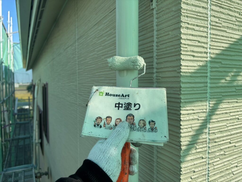 竪樋　中塗り