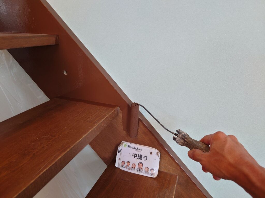 階段　中塗り