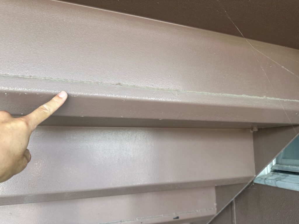 階段下の鉄部の劣化