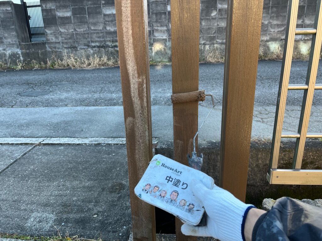 フェンス　中塗り