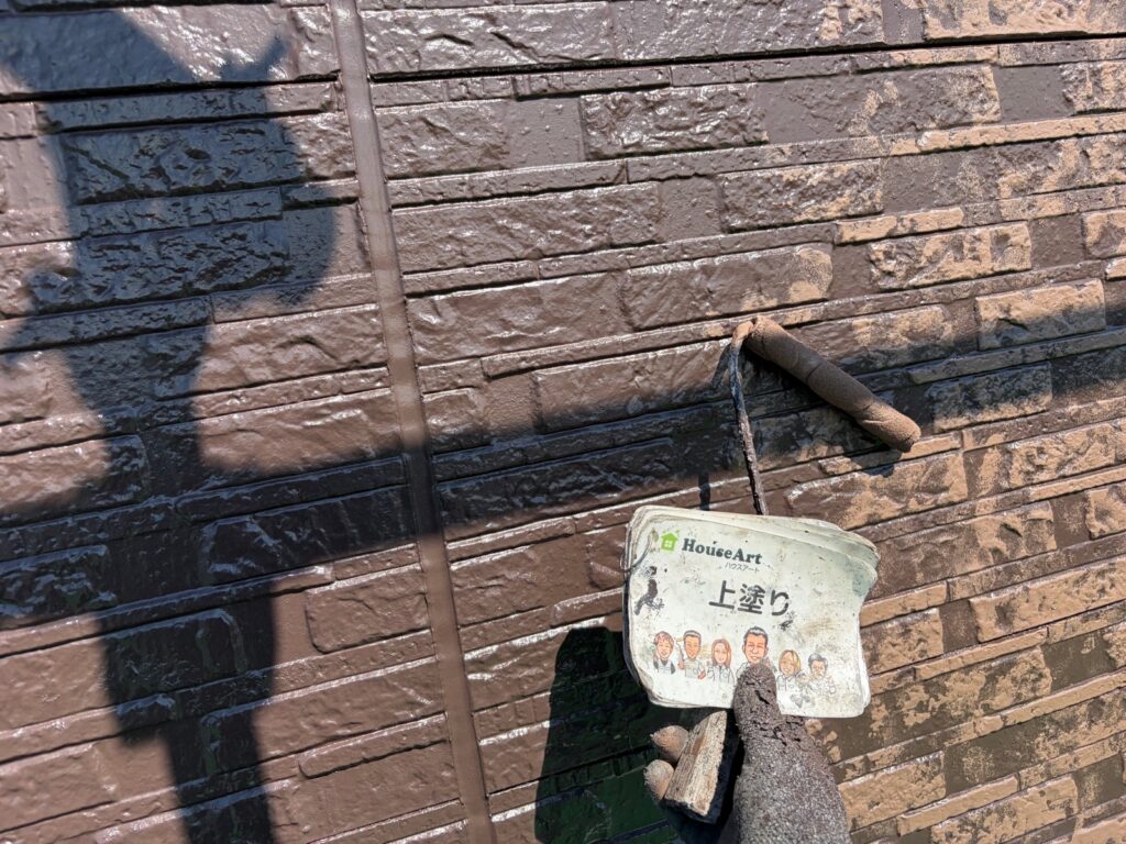 外壁　上塗り（柄付け）