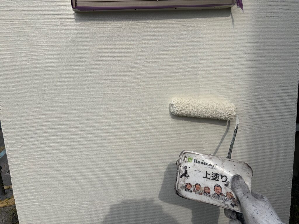 塀　上塗り
